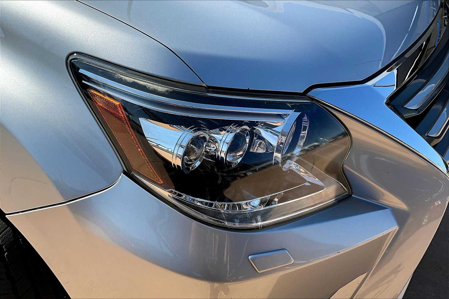 2017 Lexus GX 460 Premium photo 26