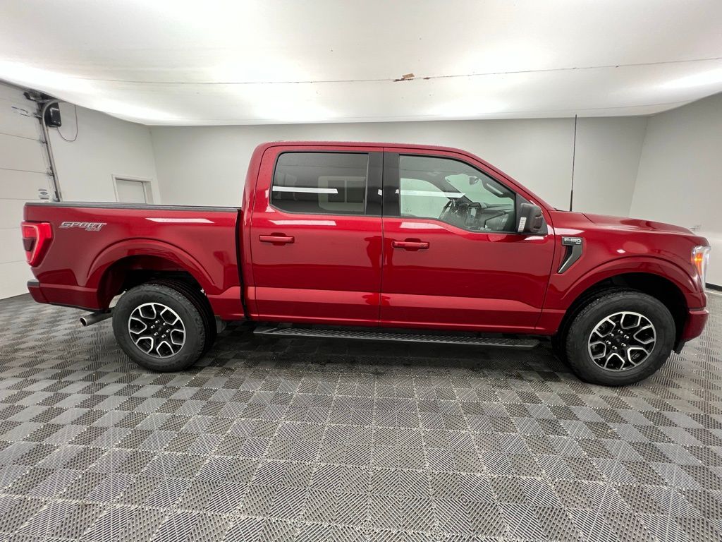 2022 Ford F-150 XLT photo 17