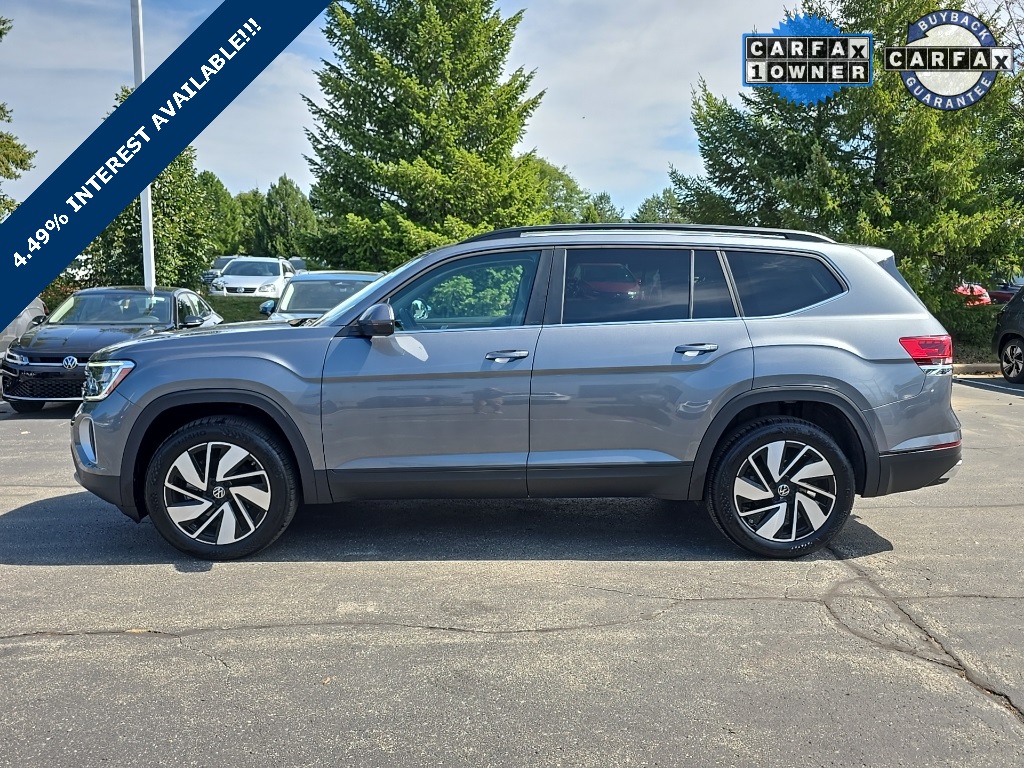 2025 Volkswagen Atlas SE Technology photo 2