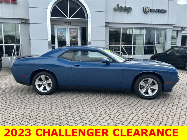 2023 Dodge Challenger SXT photo 4