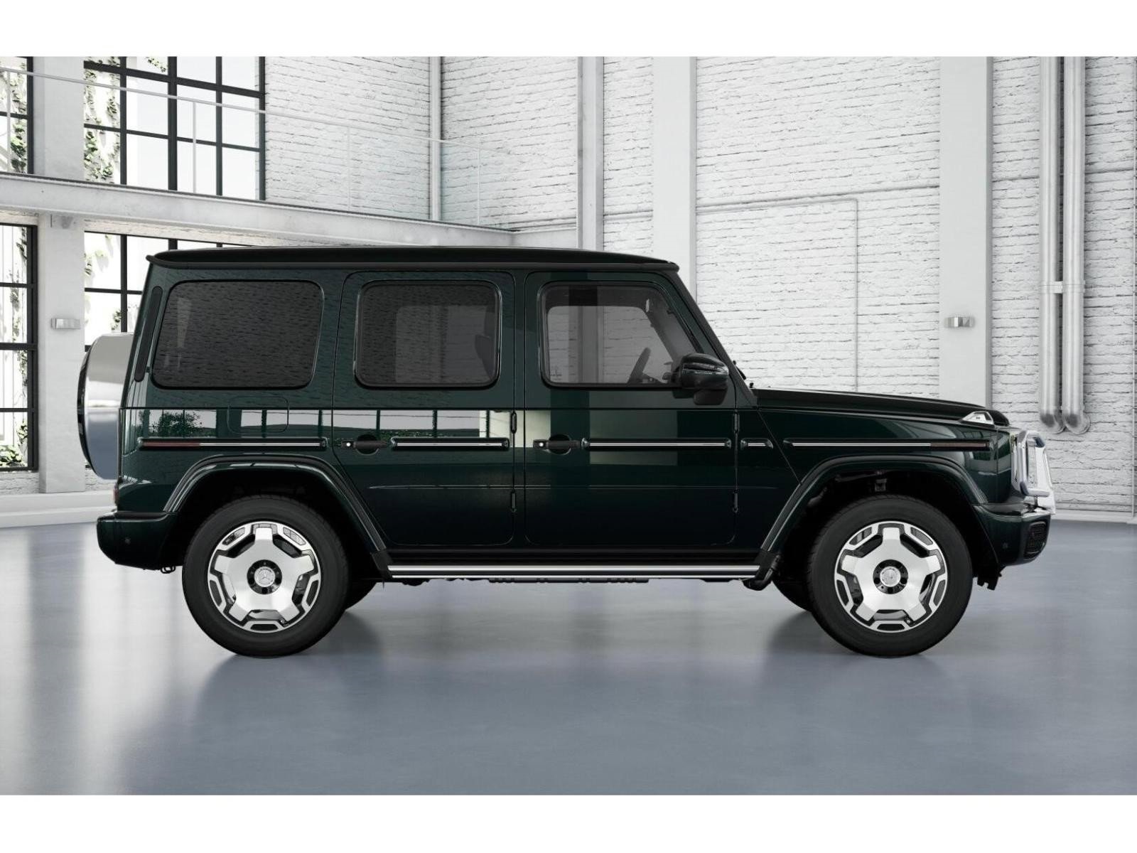 2025 Mercedes Benz G 550 photo 2