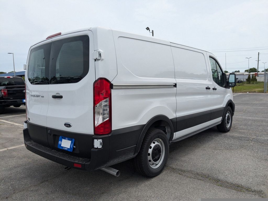 2025 Ford Transit photo 4