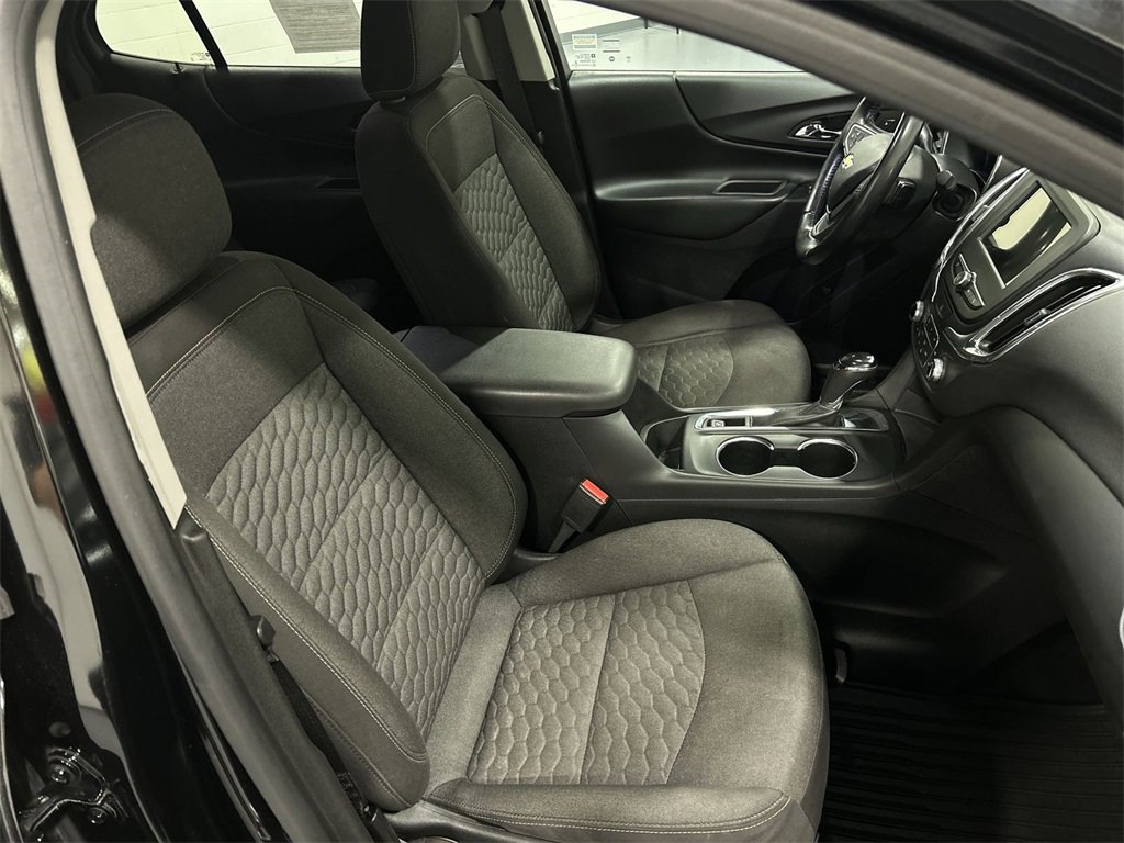2019 Chevrolet Equinox photo 24