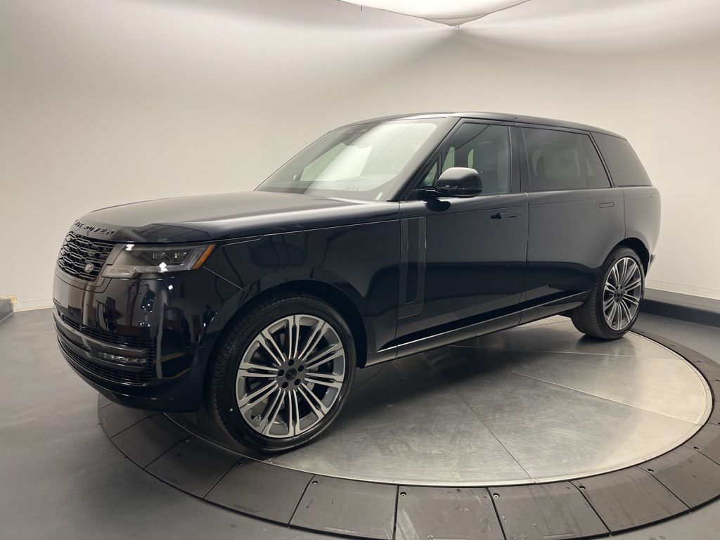 2026 Land Rover Range Rover SE's photo