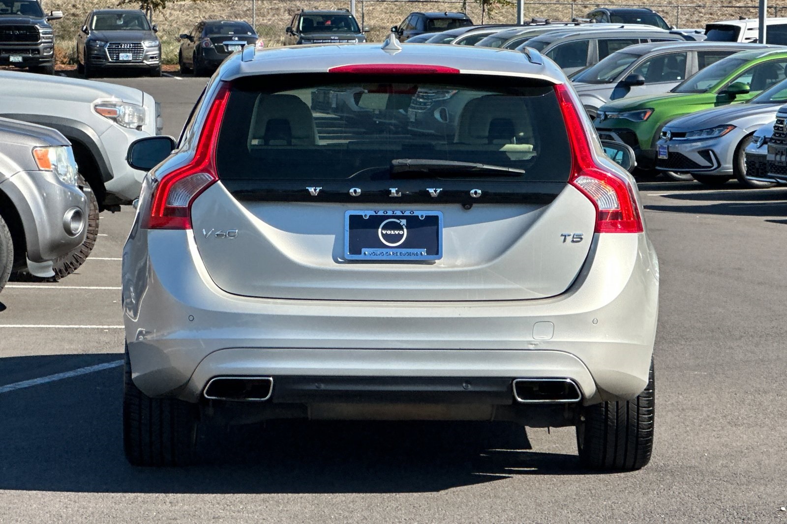 2017 Volvo V60 T5 Premier photo 4