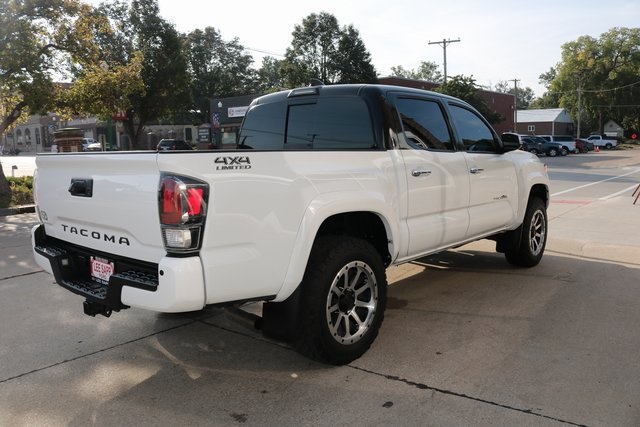 2020 Toyota Tacoma Limited photo 4