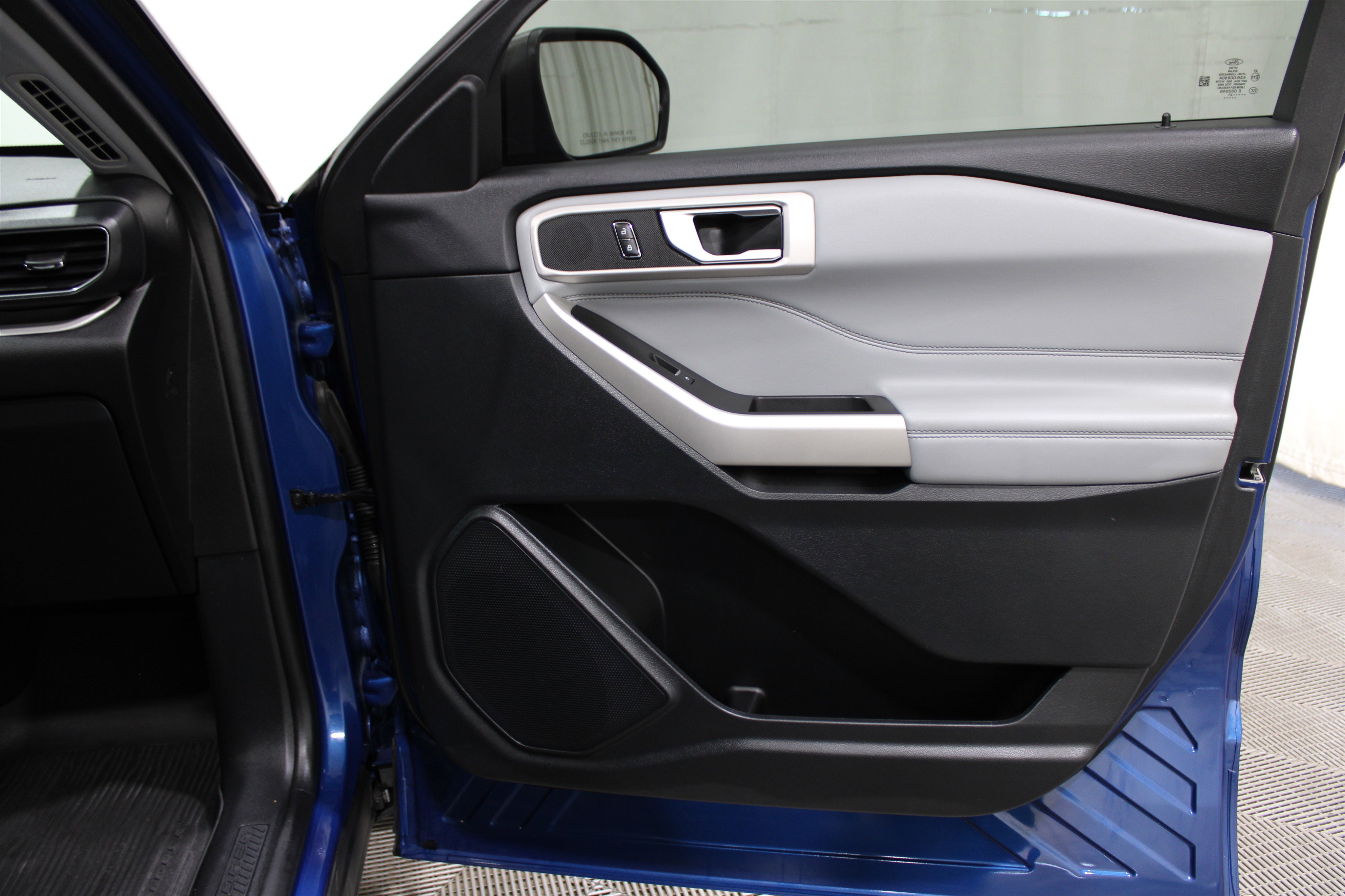 2021 Ford Explorer XLT photo 26
