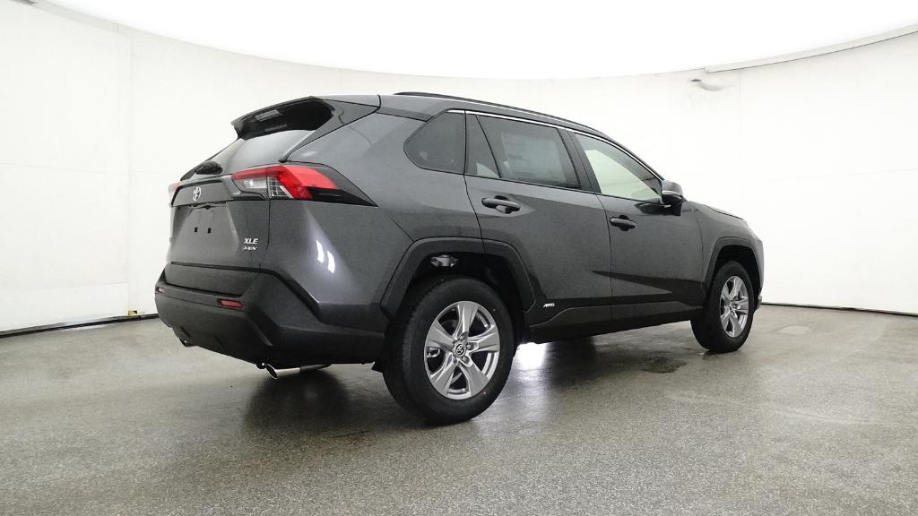 2025 Toyota RAV4 Hybrid XLE photo 21