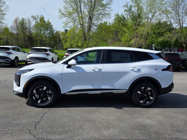 2026 Kia Sportage LX photo 4