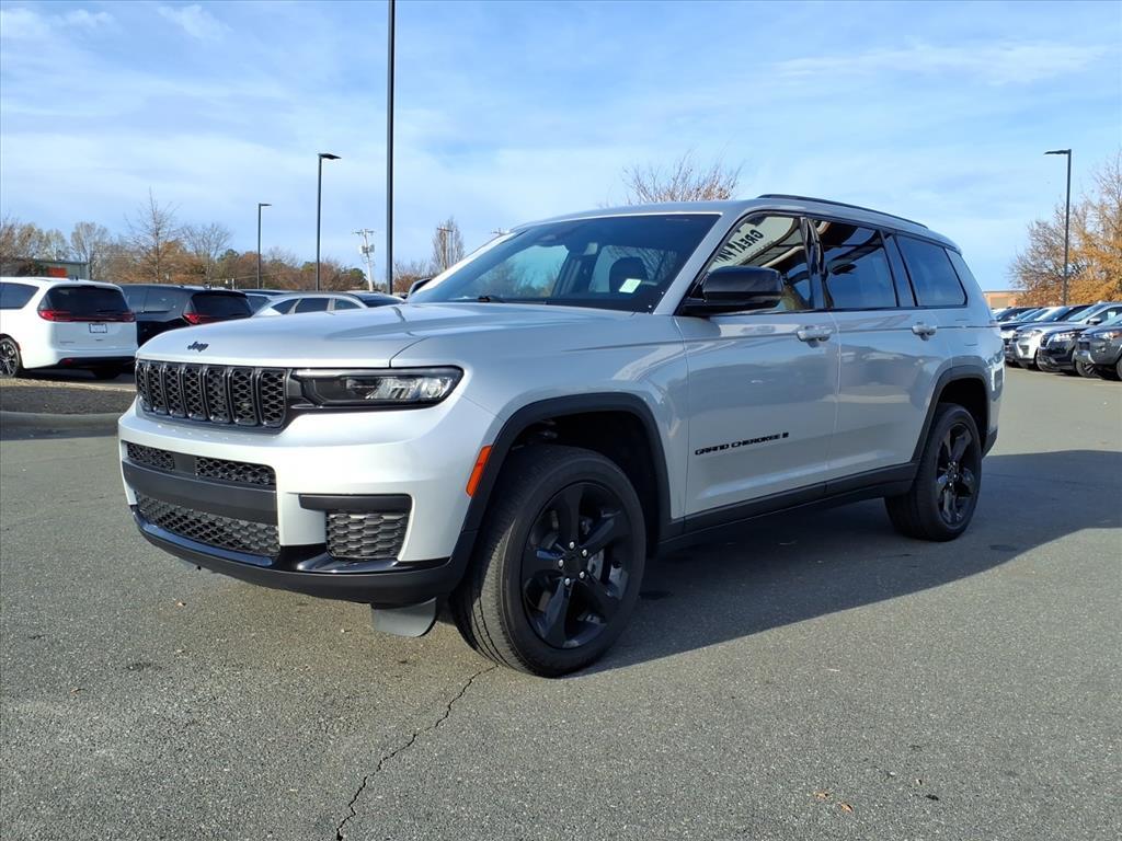 2024 Jeep Grand Cherokee L Altitude's photo