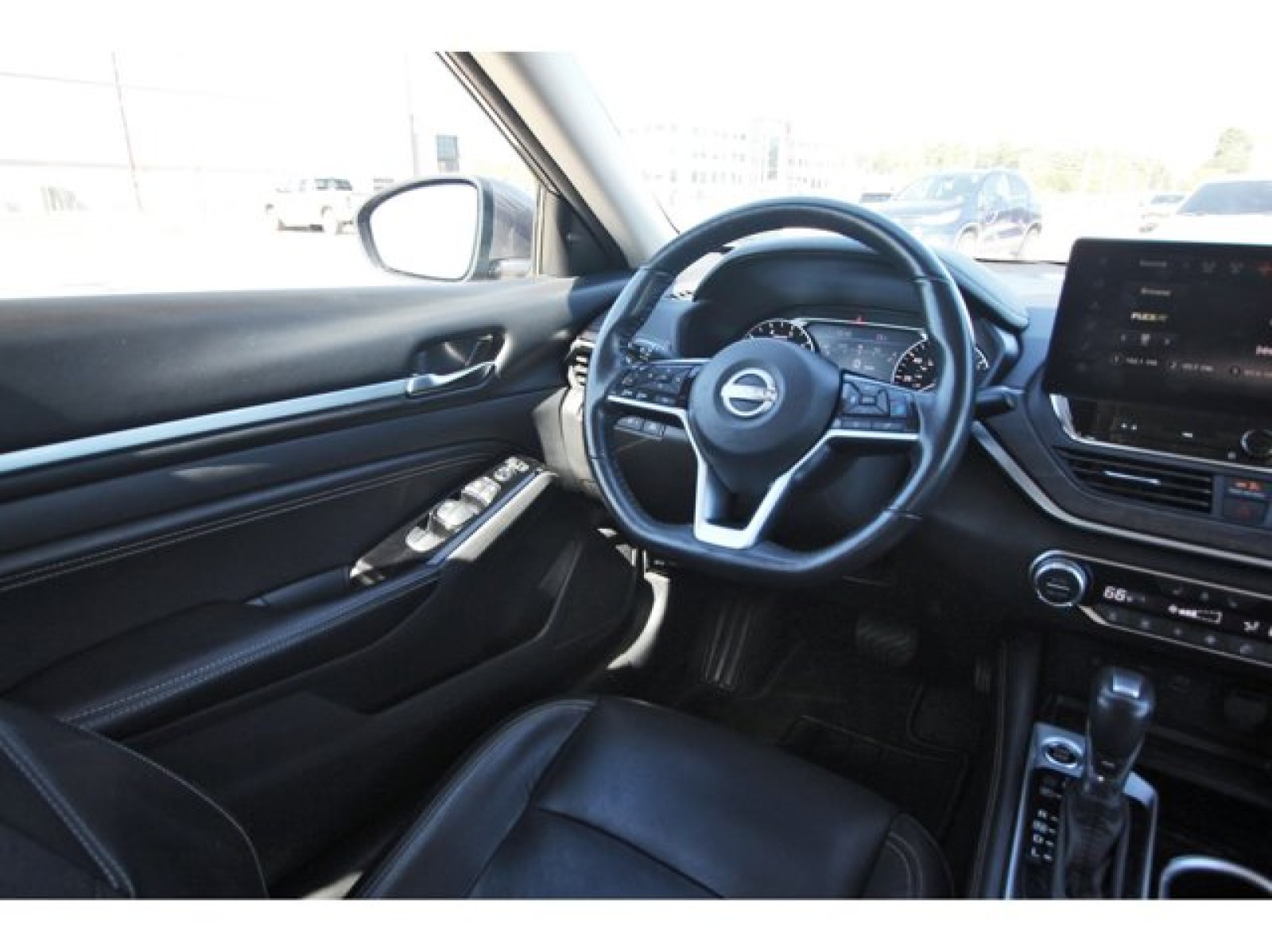 2023 Nissan Altima 2.5 SL  at Robbins Nissan