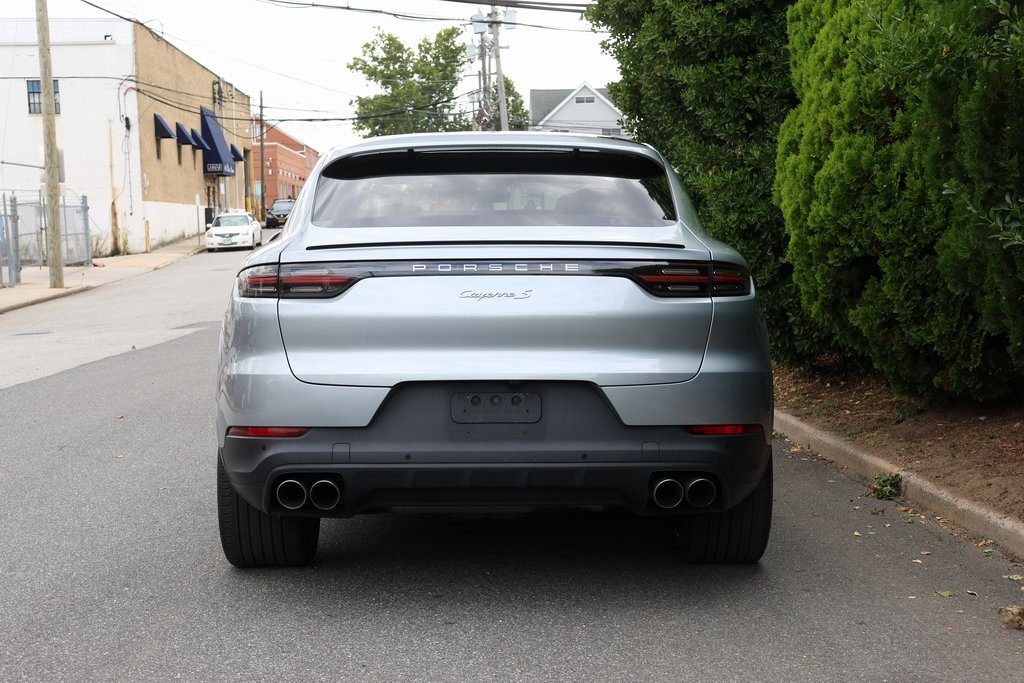 2020 Porsche Cayenne Coupe S photo 13