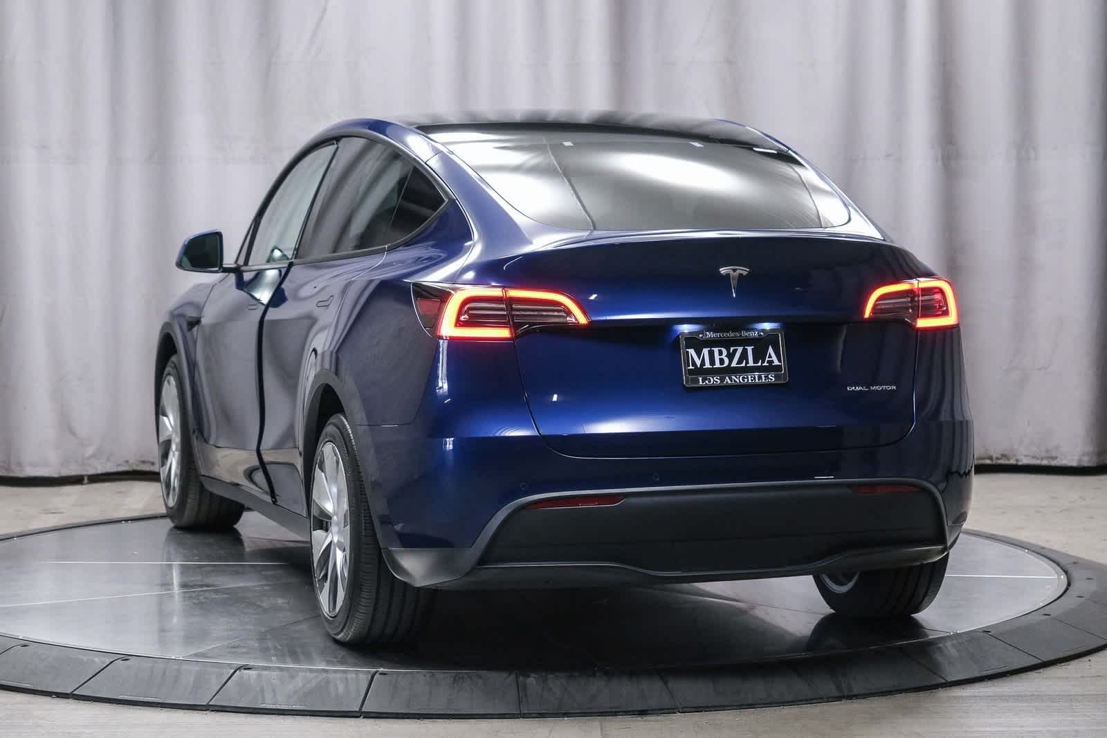 Used 2022 Tesla Model Y Long Range with VIN 7SAYGDEE8NF492458 for sale in Kansas City