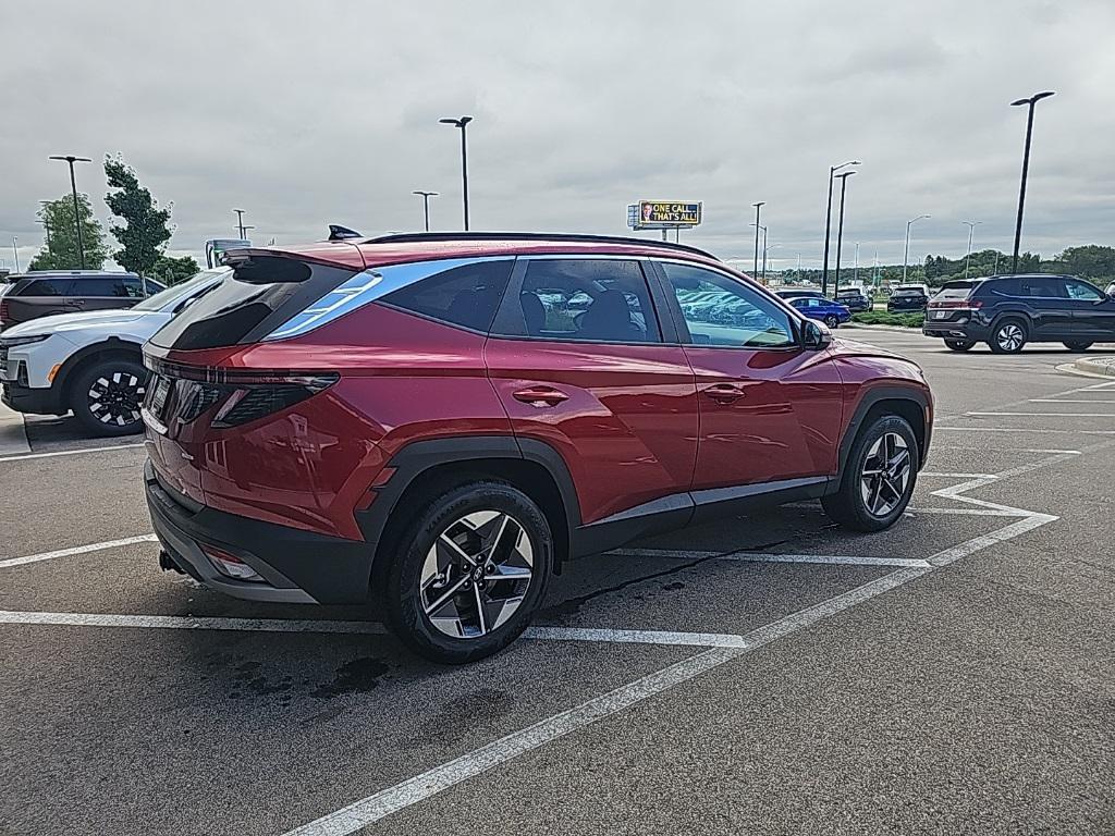 2025 Hyundai Tucson SEL Convenience photo 3