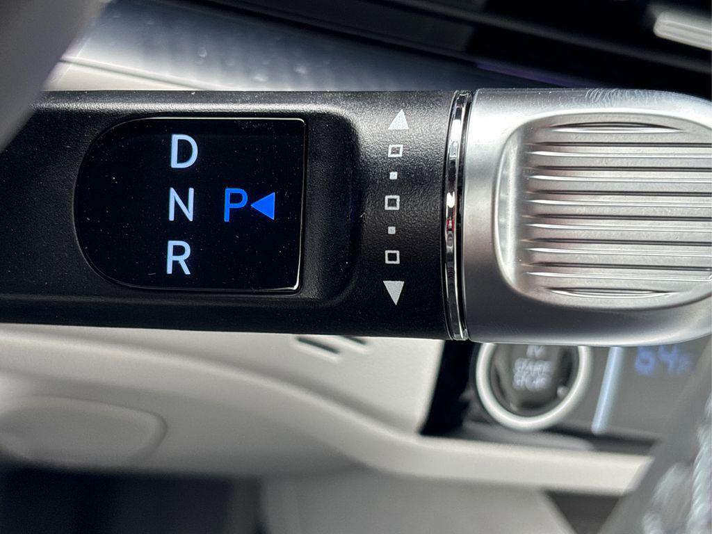 2025 Hyundai Ioniq SEL photo 26