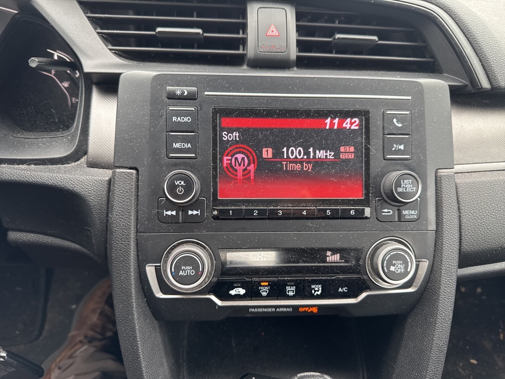 2016 Honda Civic LX photo 4