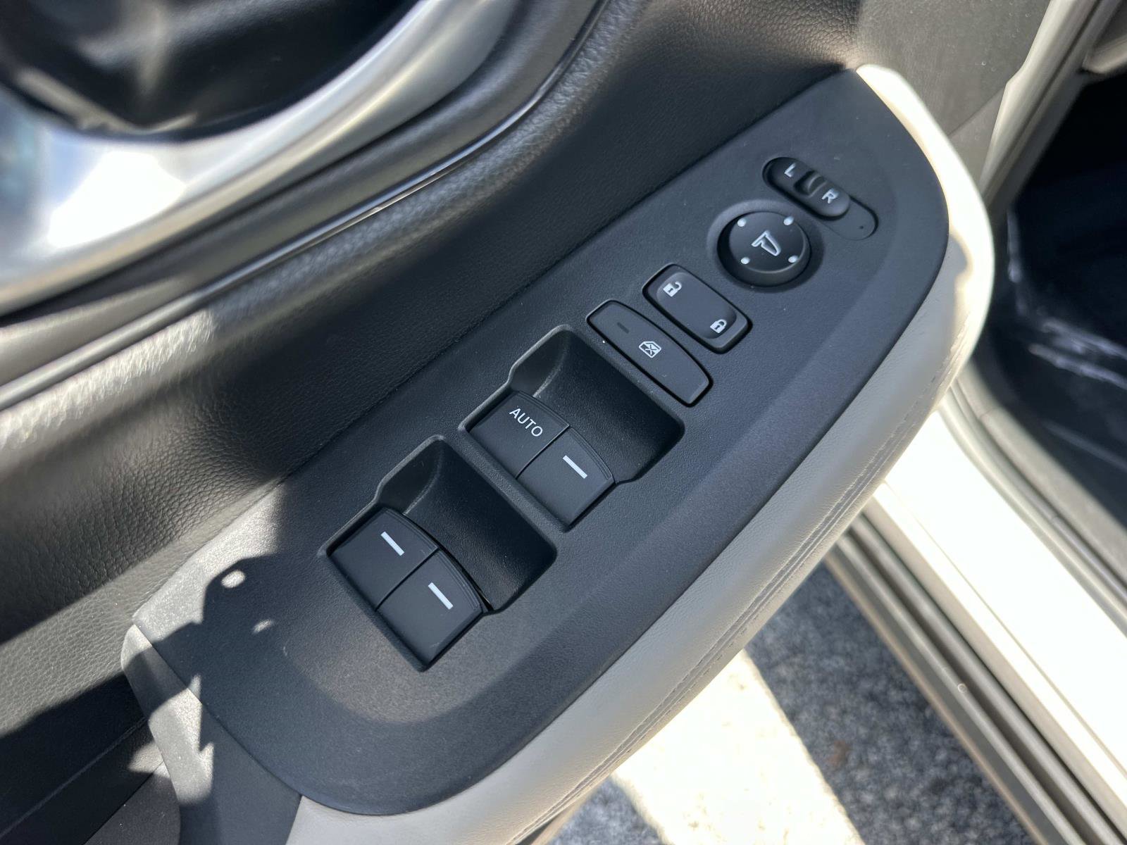 2023 Honda HR-V LX photo 15