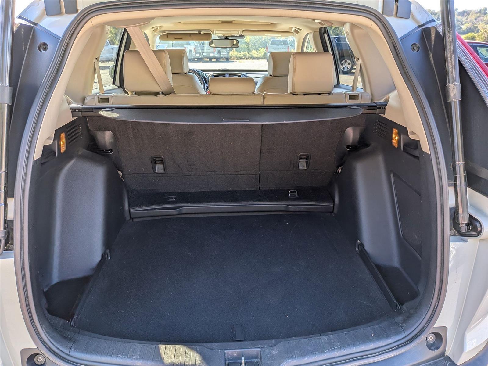 2018 Honda CR-V Touring photo 30