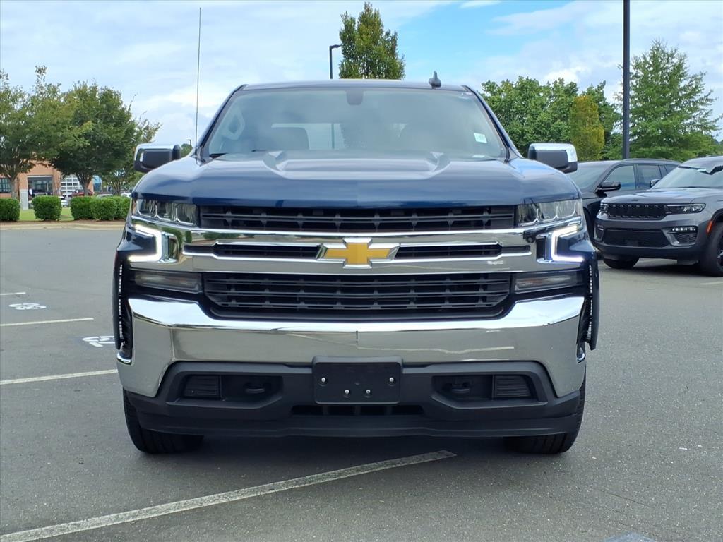 2021 Chevrolet Silverado 1500 LT photo 2