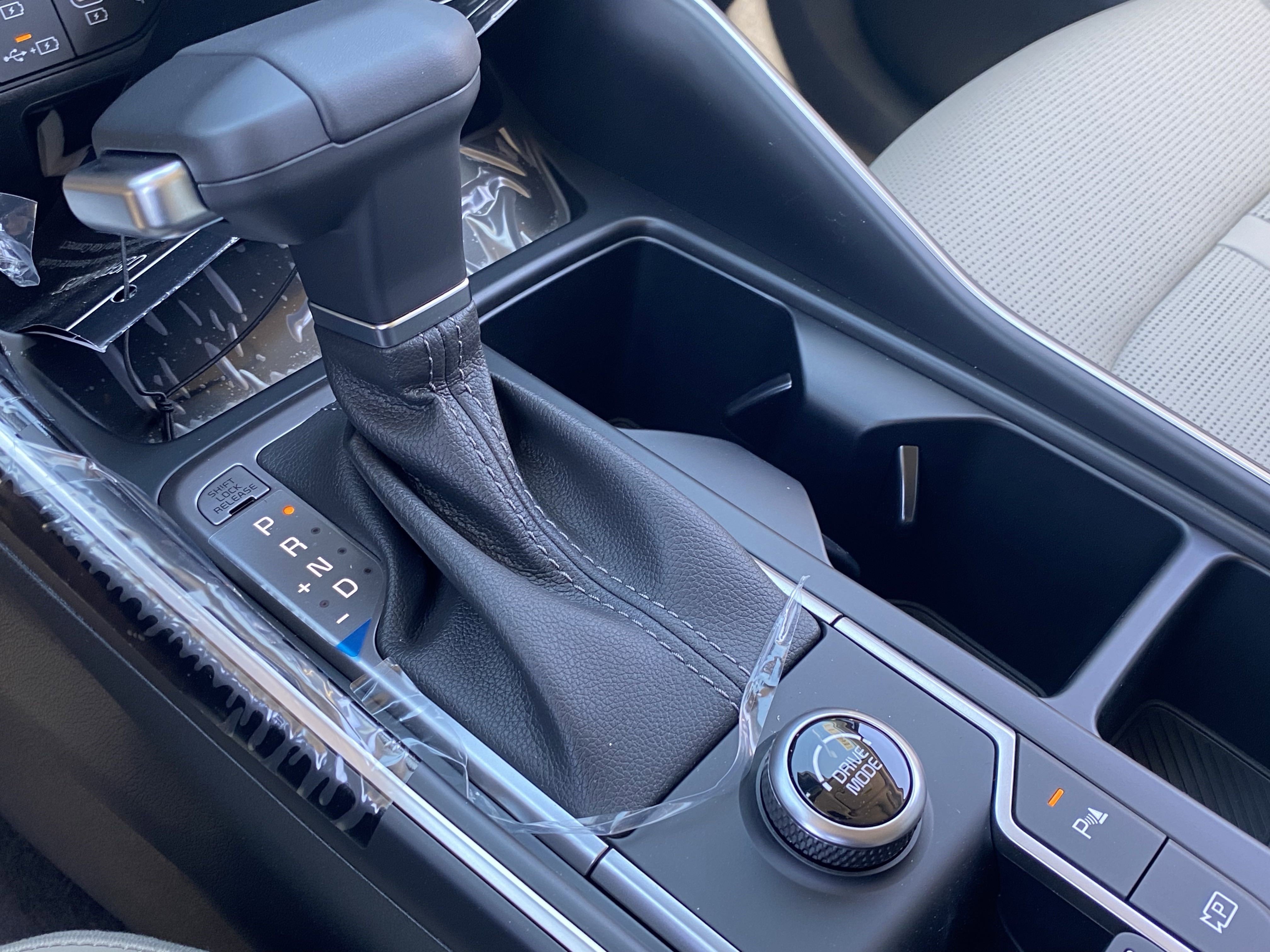 2025 Kia Sorento S photo 18
