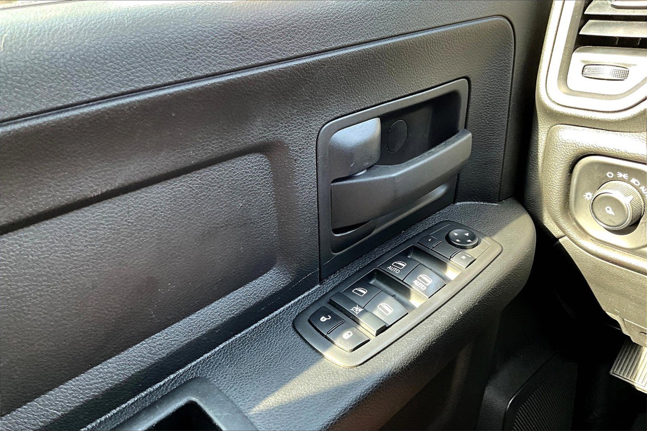 2021 Ram 3500 Tradesman photo 24
