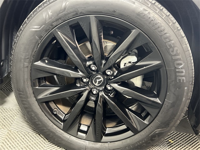 2022 Mazda CX-9 Touring photo 18