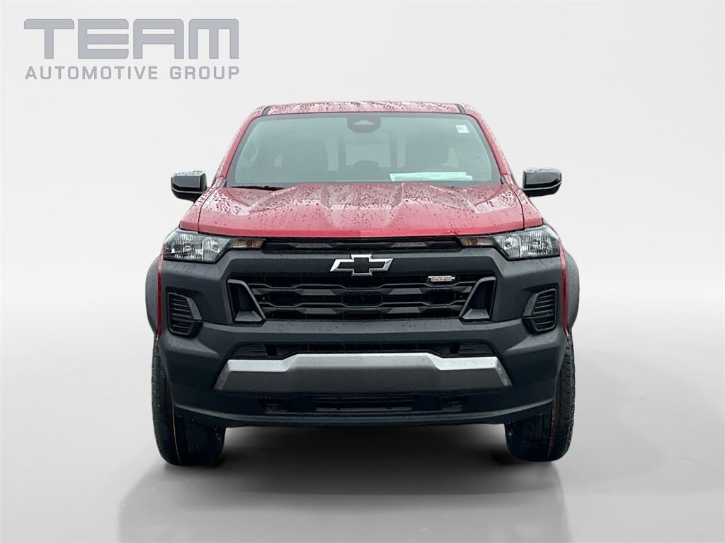 2026 Chevrolet Colorado Trail Boss photo 2