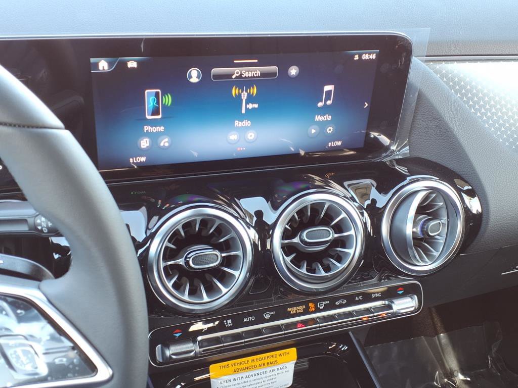 2026 Mercedes Benz GLA 250 photo 5