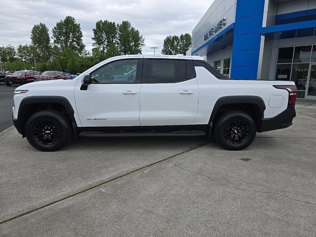2025 Chevrolet Silverado EV LT photo 2