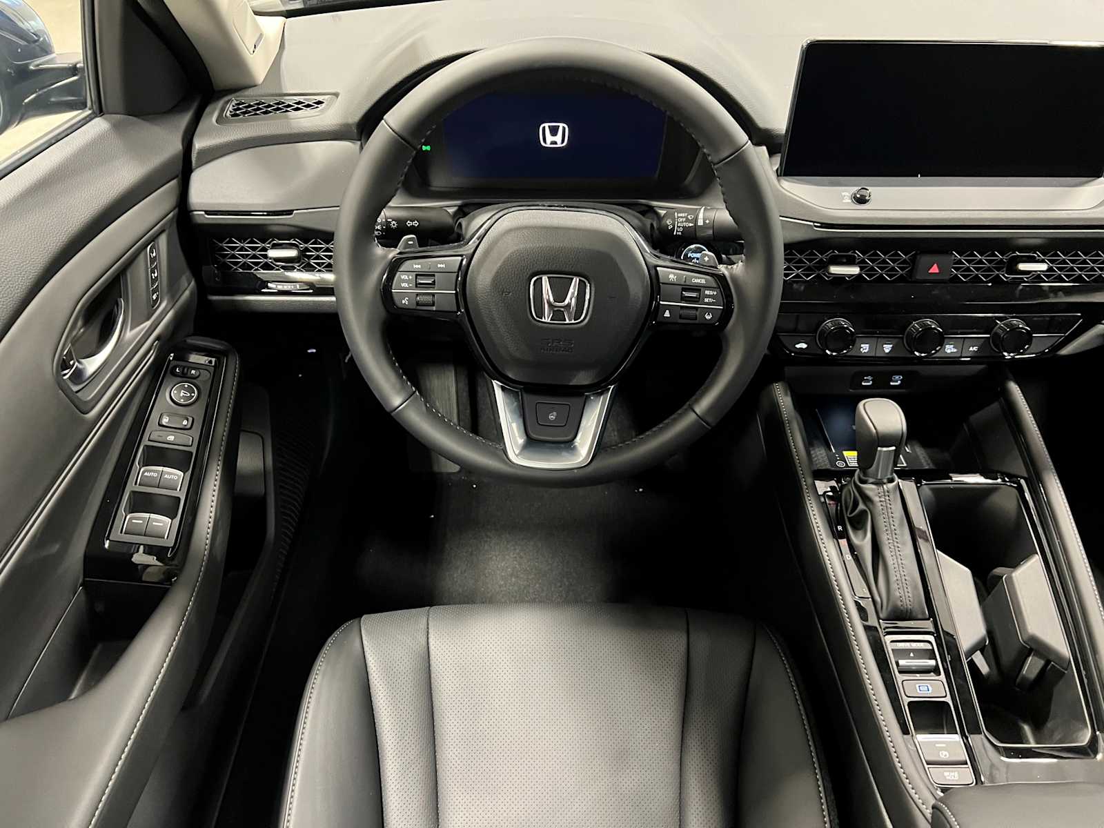 2025 Honda Accord Hybrid Touring photo 14