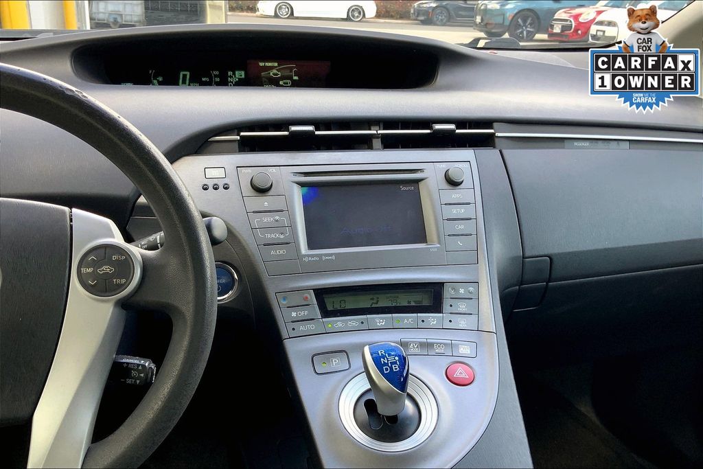 Image 6 of Pre-Owned 2014 Toyota Prius Five