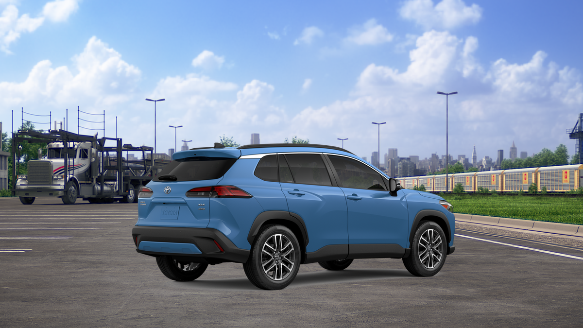2026 Toyota Corolla Cross XLE photo 8