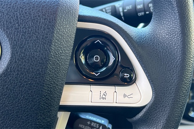 2017 Toyota Prius One Two photo 26