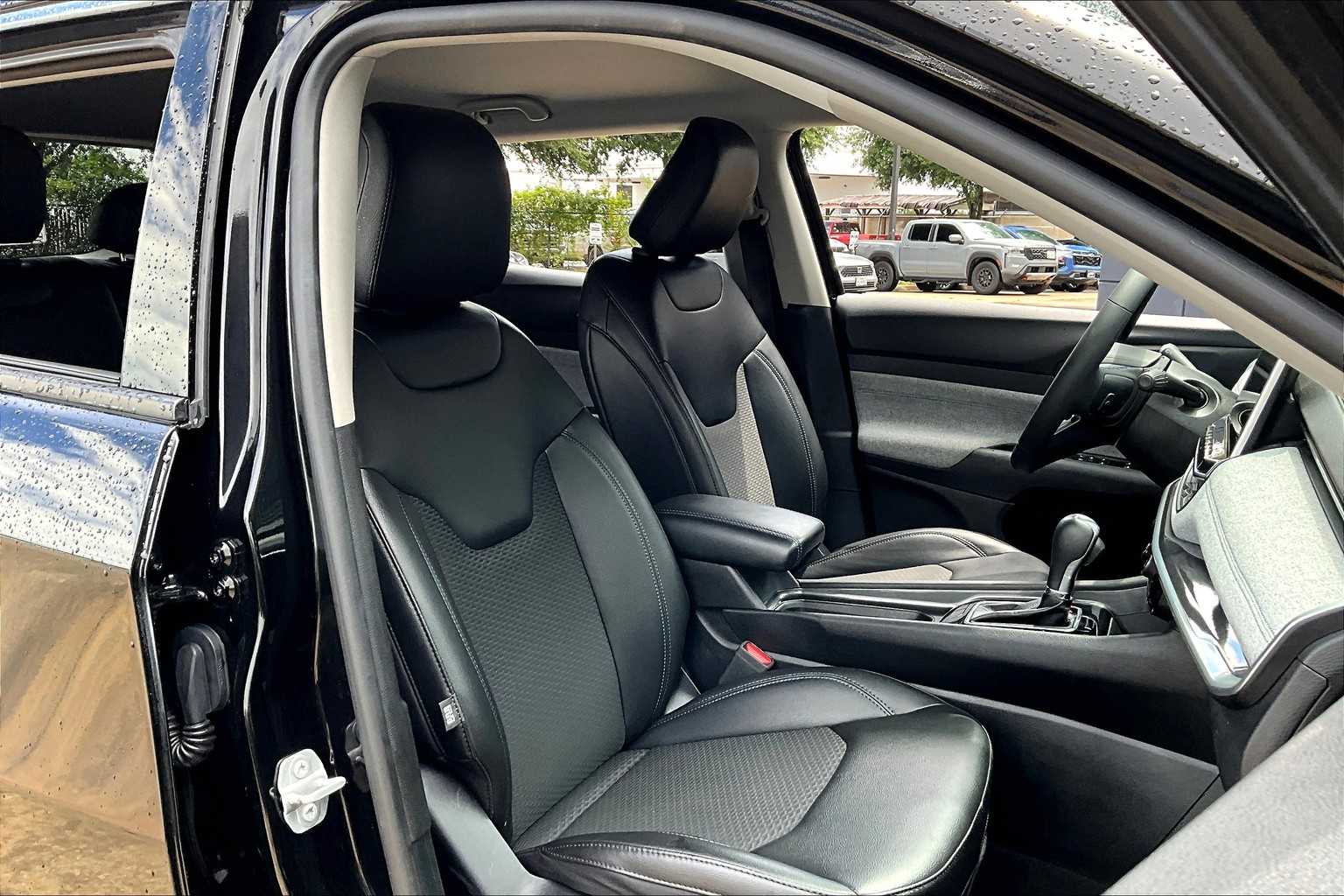 2022 Jeep Compass Latitude photo 5