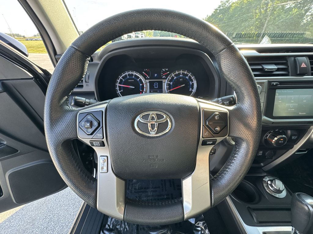 2019 Toyota 4Runner SR5 Premium photo 11