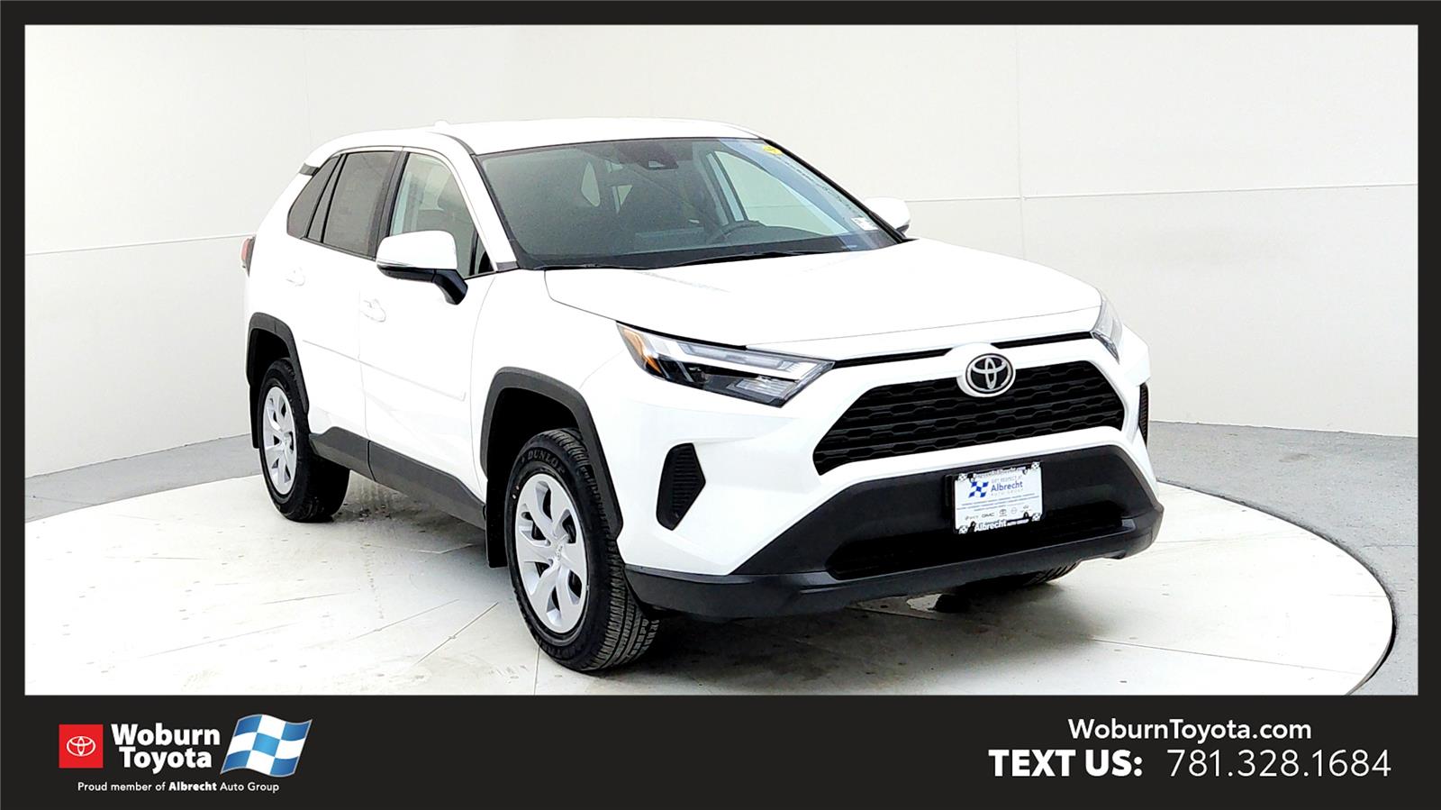 2025 Toyota RAV4 LE's photo