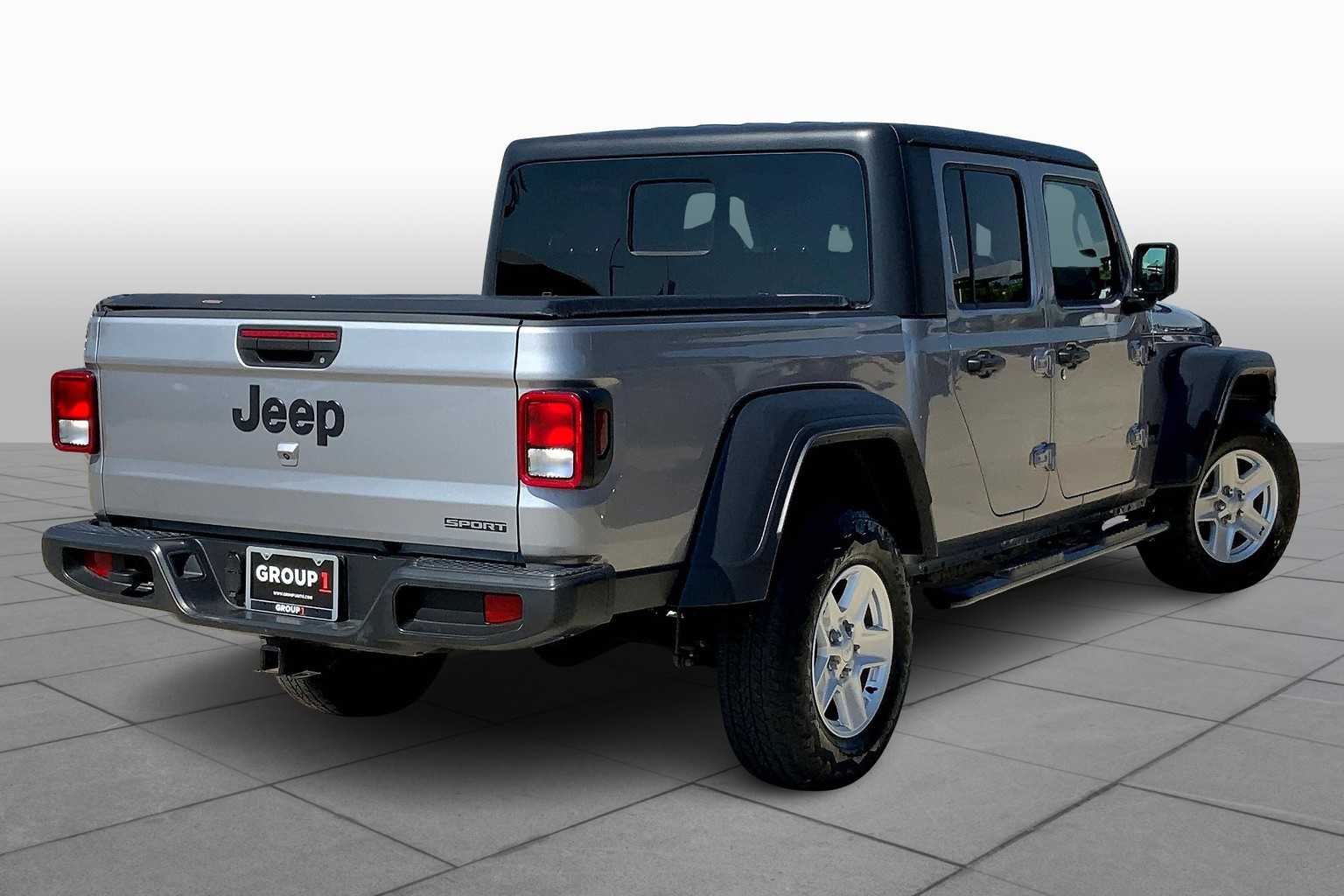 2020 Jeep Gladiator Sport S photo 11