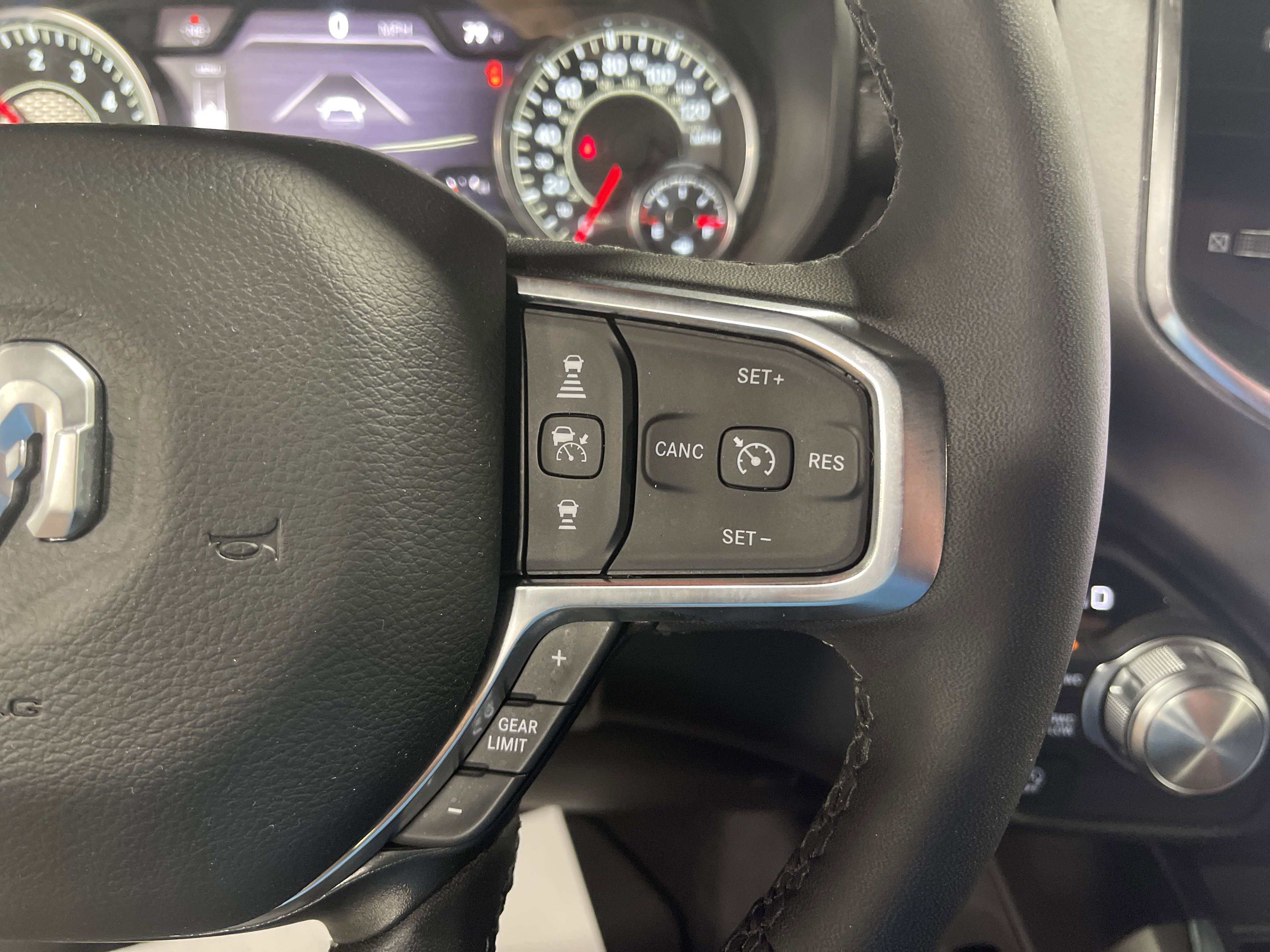 2025 Ram 1500 Laramie photo 9