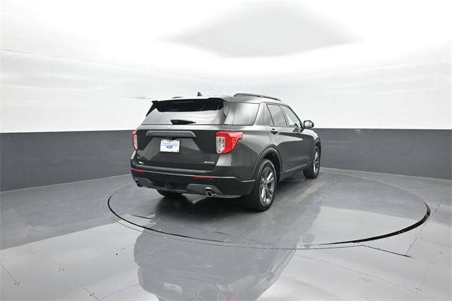 2022 Ford Explorer XLT photo 4