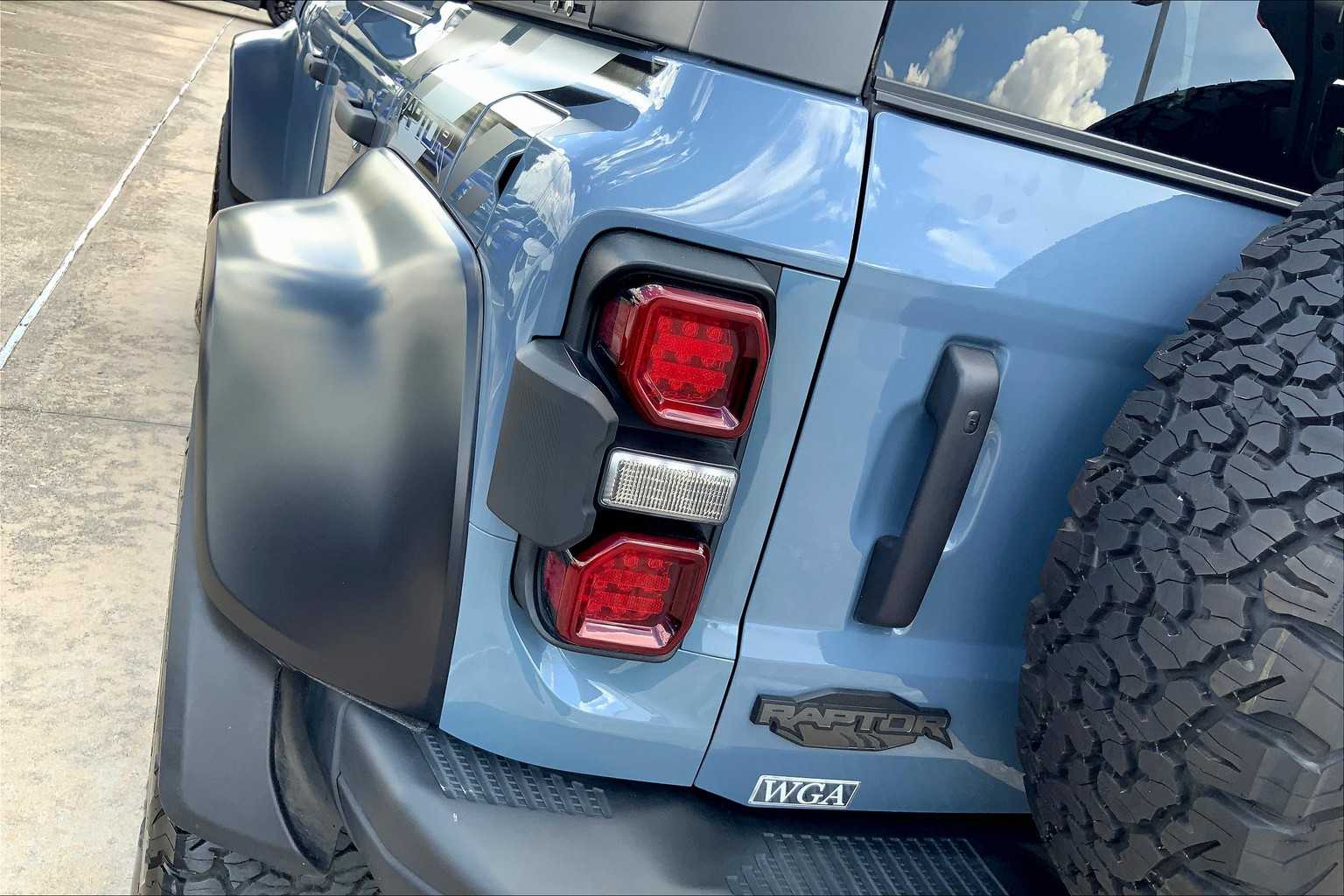 2023 Ford Bronco Raptor photo 27