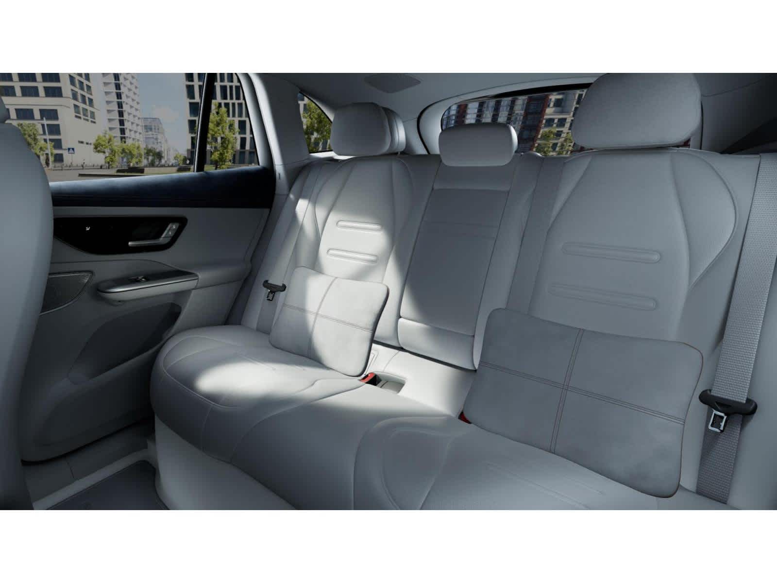 2025 Mercedes Benz EQE SUV AMG photo 4