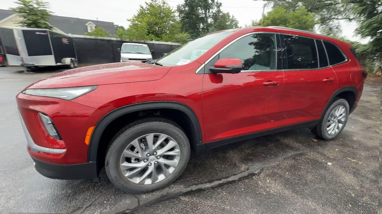 2026 Buick Enclave Preferred photo 3