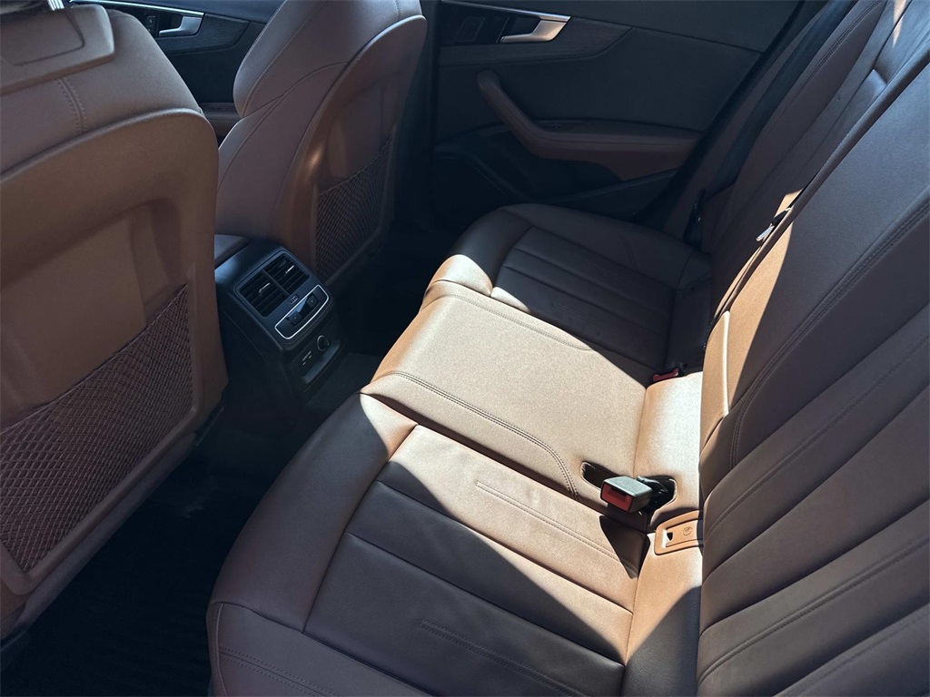 2021 Audi A4 45 S line Premium Plus Quattro photo 14