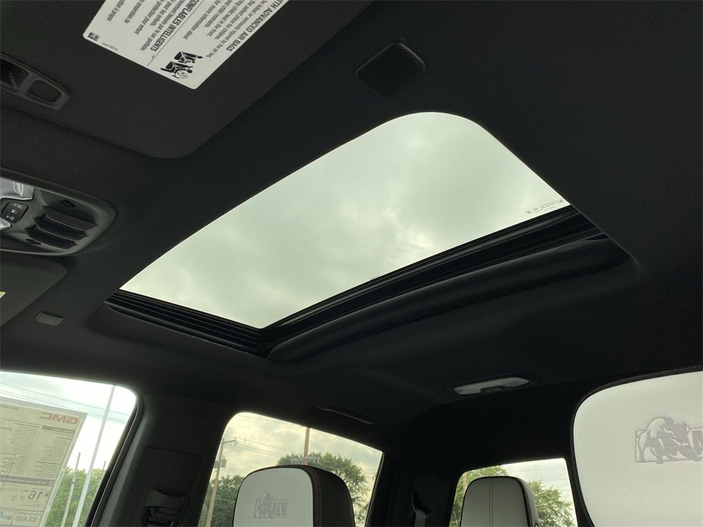 2024 Gmc Canyon AT4X photo 24