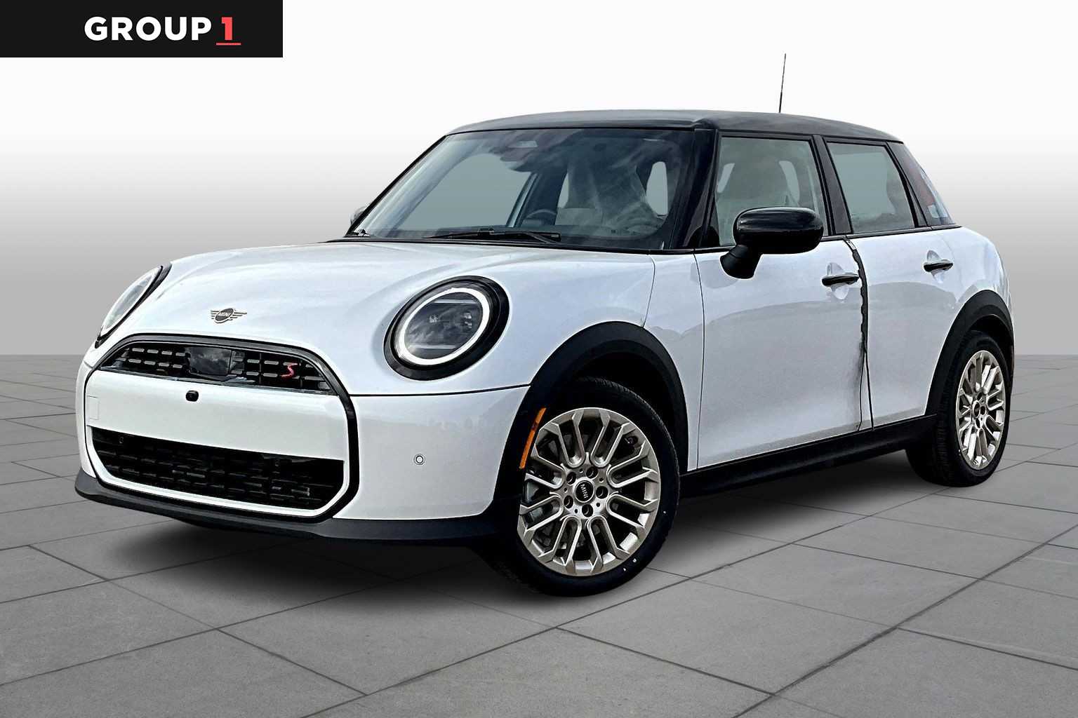 2026 MINI Hardtop 4 Door S's photo