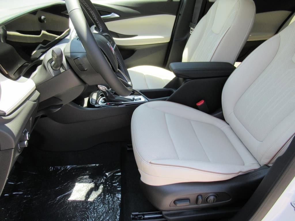 2026 Buick Encore GX Avenir photo 15