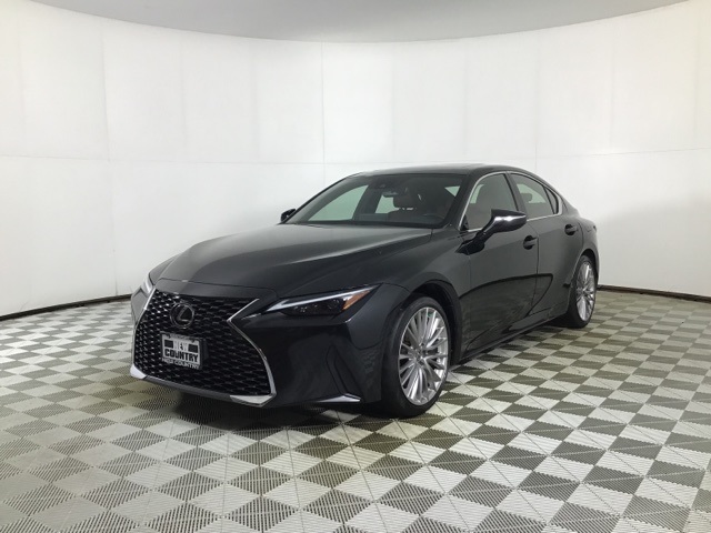 2023 Lexus IS 300 photo 3