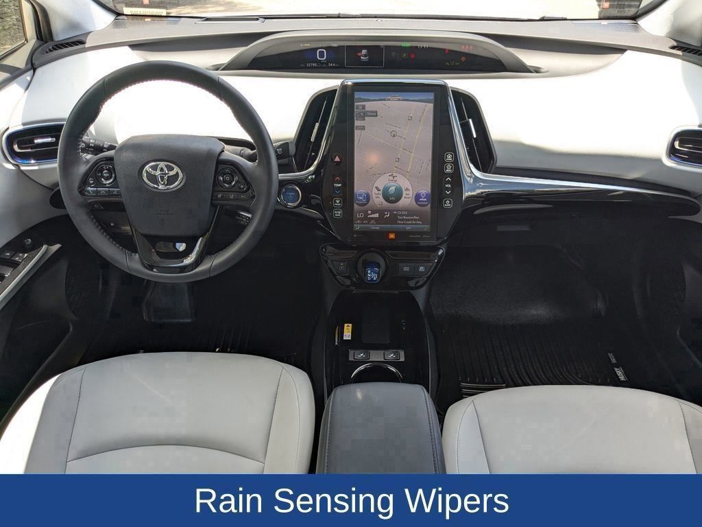 2022 Toyota Prius Limited photo 15