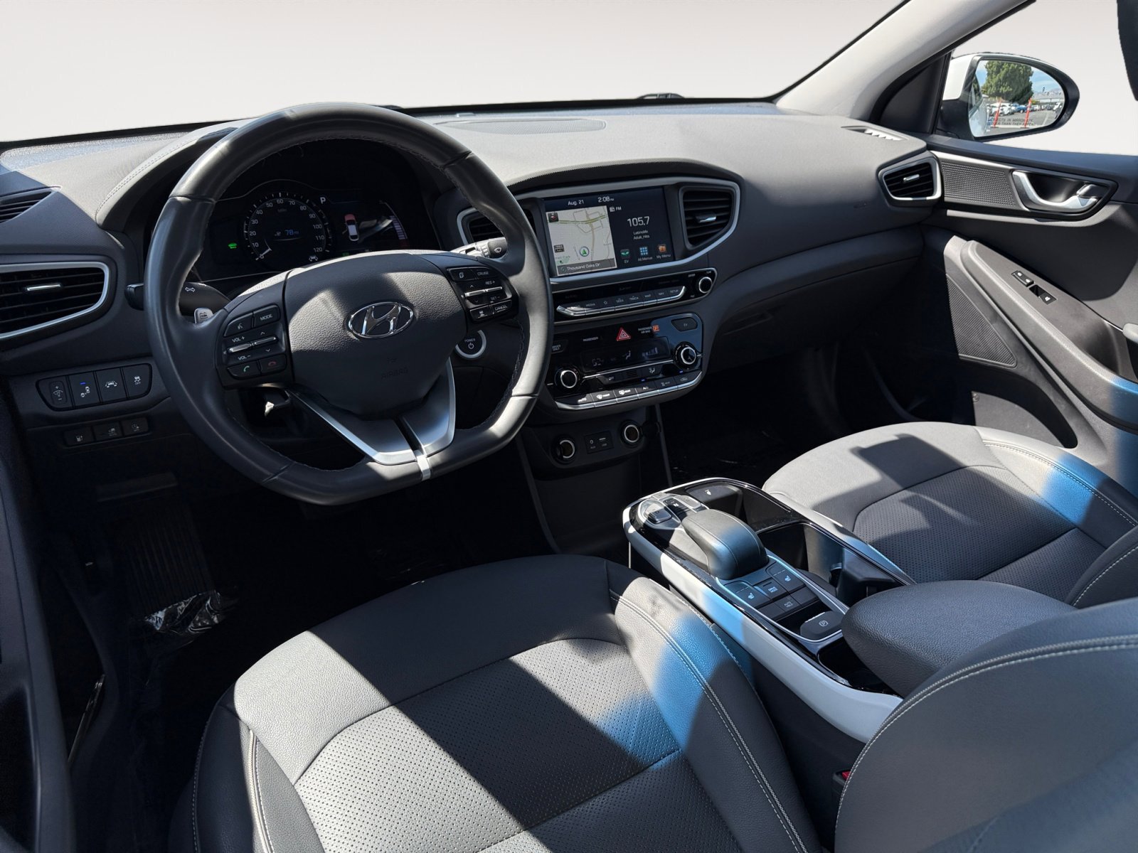 2019 Hyundai Ioniq Electric Limited photo 15