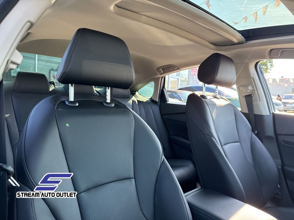 2024 Honda Accord Hybrid EX-L photo 11